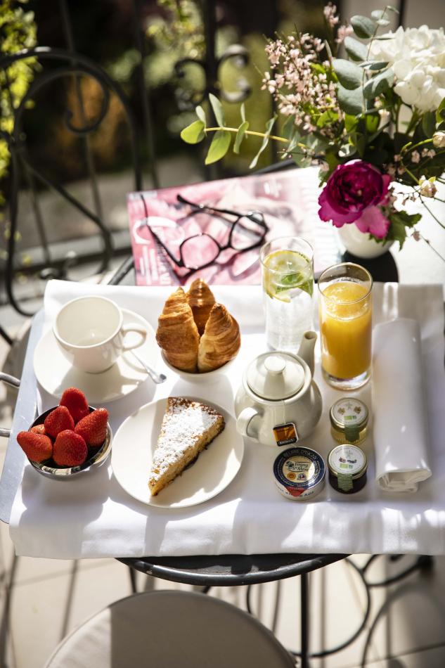 Hôtel Arioso - Petit déjeuner chambre supérieure